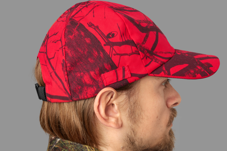 czapka-z-daszkiem-kamuflaz-harkila-cieplka-moose-hunter-2.0-czerwona-na-polowanie-mysliwska-na-zbiorowke