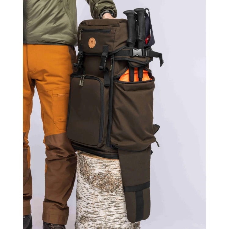 plecak-mysliwski-ze-stolkiem-pinewood-35l-9613f.jpg